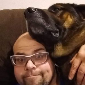 Meet your Posher, Cliff